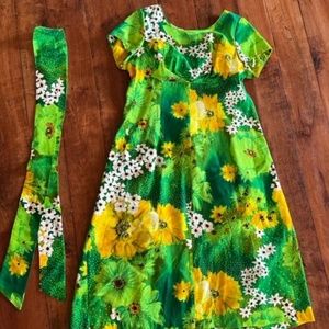 Vintage 1960s barkcloth Hawaiian style dress & sash from Hawaii size 12 greens